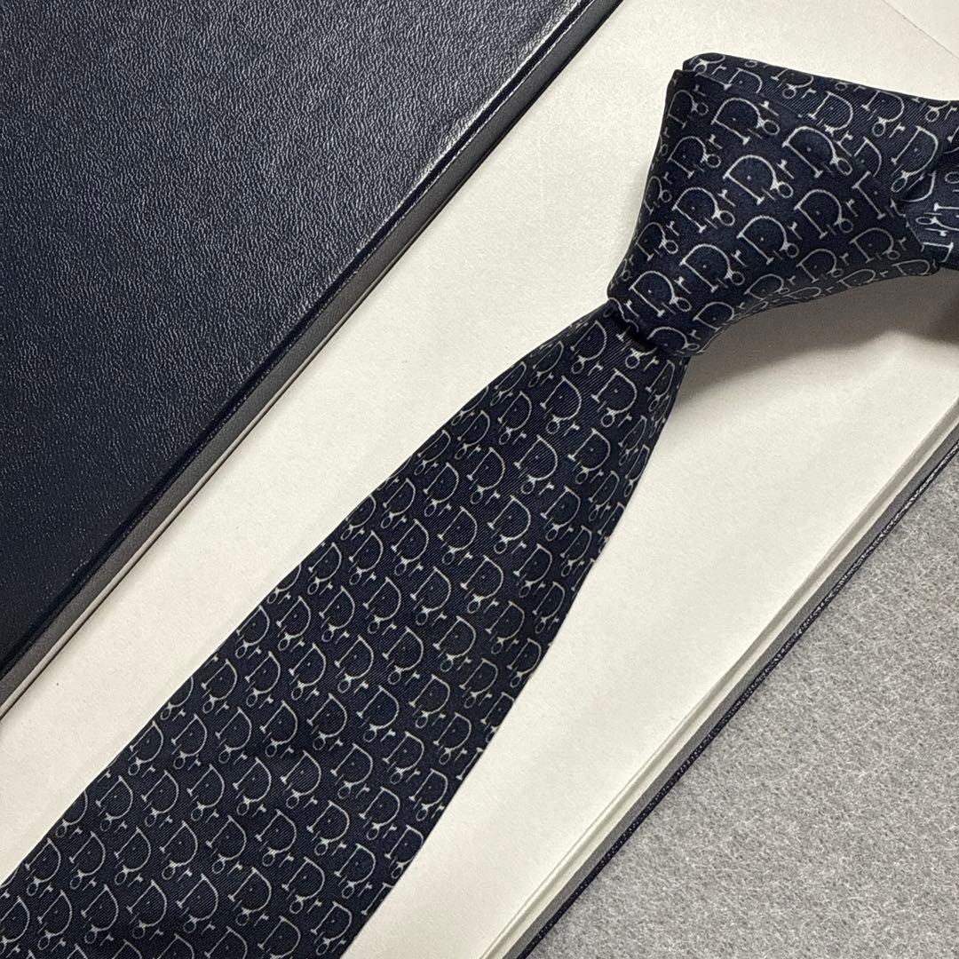 クリスチャンディオール　ネクタイ　紺　トロッター柄