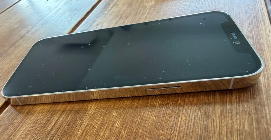 iPhone12 pro ホワイト