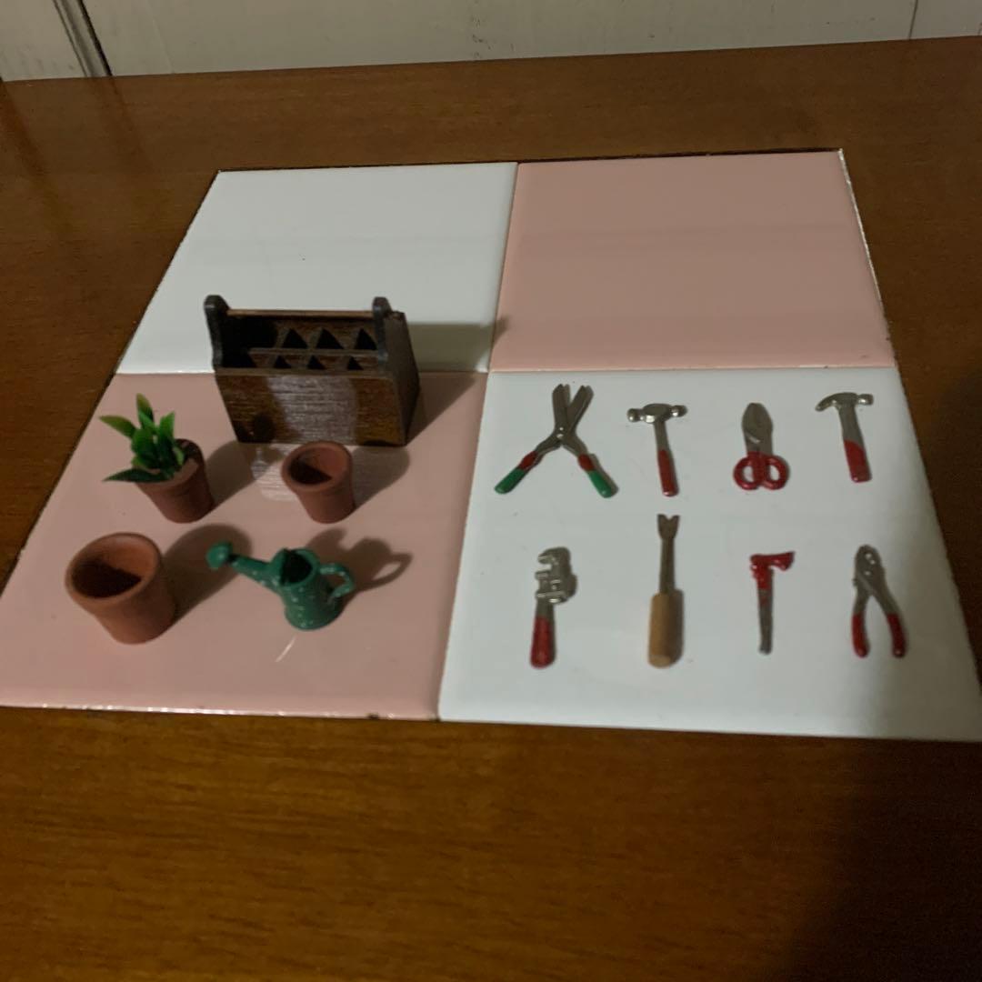 カントリー雑貨　ガーデン雑貨　花台　アイアン　ミニチュア雑貨