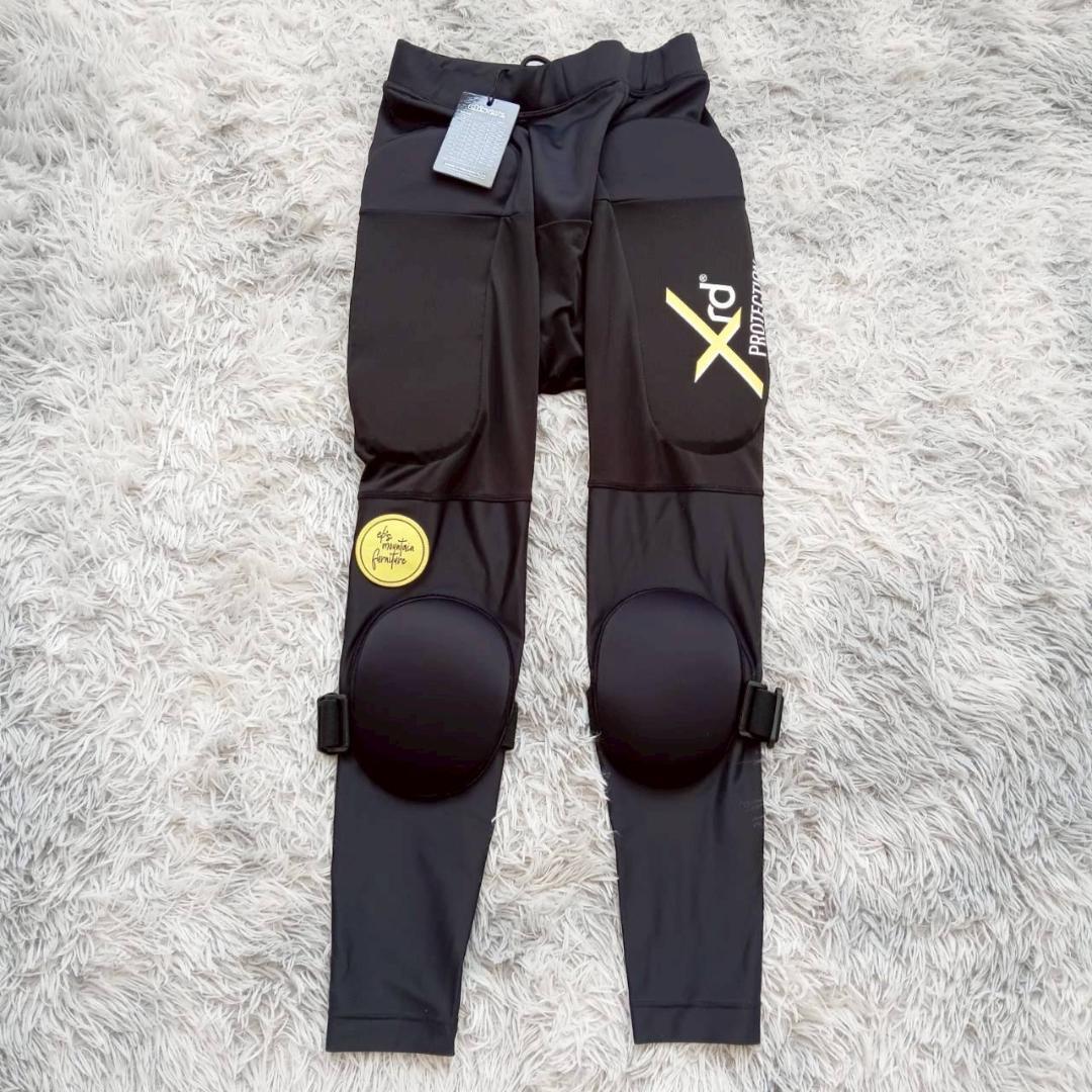 定価4万円 エビス ヒップ ディフェンダー ロング XRD 黒 G-Mサイズ