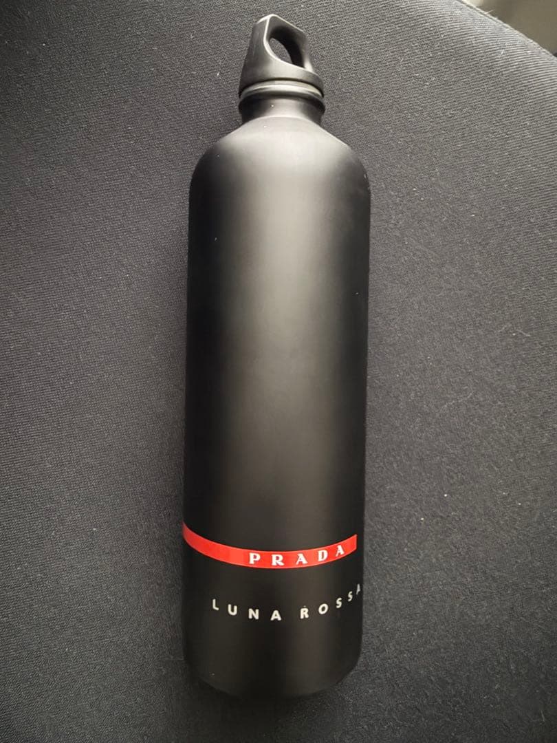 PRADA LUNA ROSSA スポーツボトル