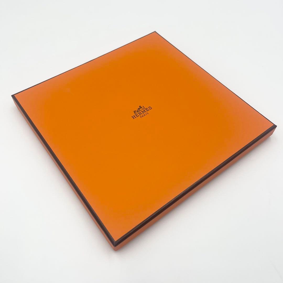 HERMES スカーフ バンダナ カレ55 峡谷から星たちへ ななつ星in九州