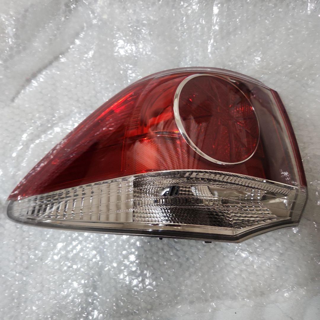 クラウン200系アスリート後期テールランプ