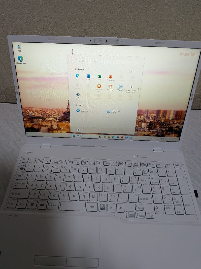 Fujitsu FMV Lite 15.6インチ ノートPC. 3515H3W．