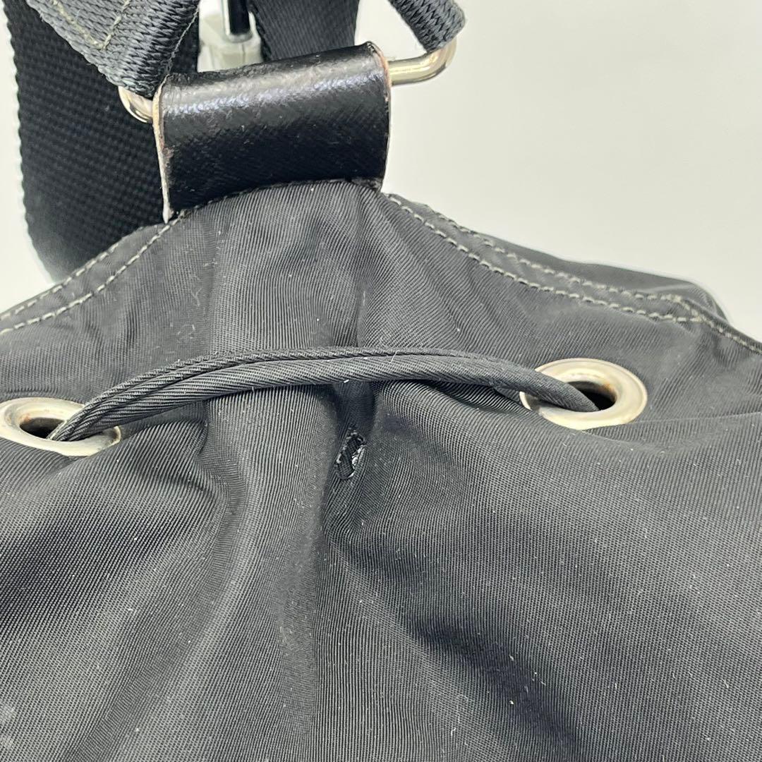 PRADA リュック バックパック 三角ロゴ テスートナイロン 黒 男女可能