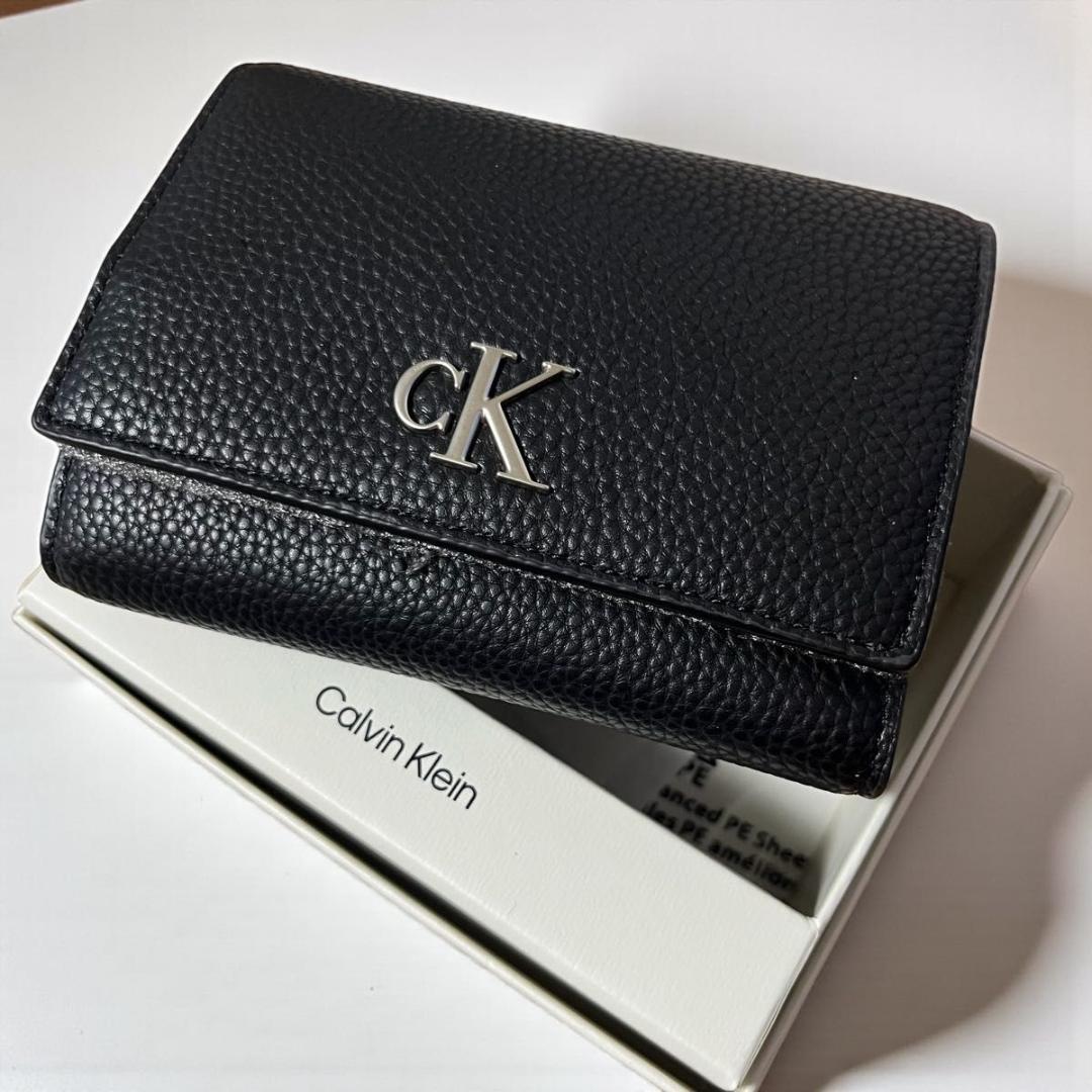 カルバンクライン 折りたたみ財布 三つ折り ブラック ウォレット 黒 CKロゴ