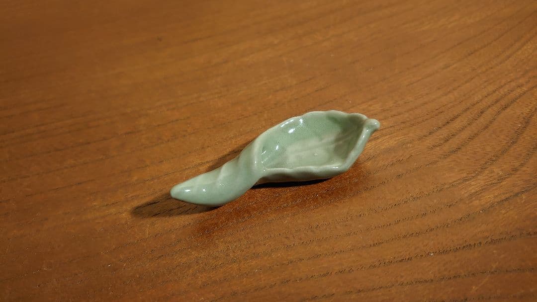 李朝　高麗　青磁　筆置　アンティーク青磁　蔵出し　１客