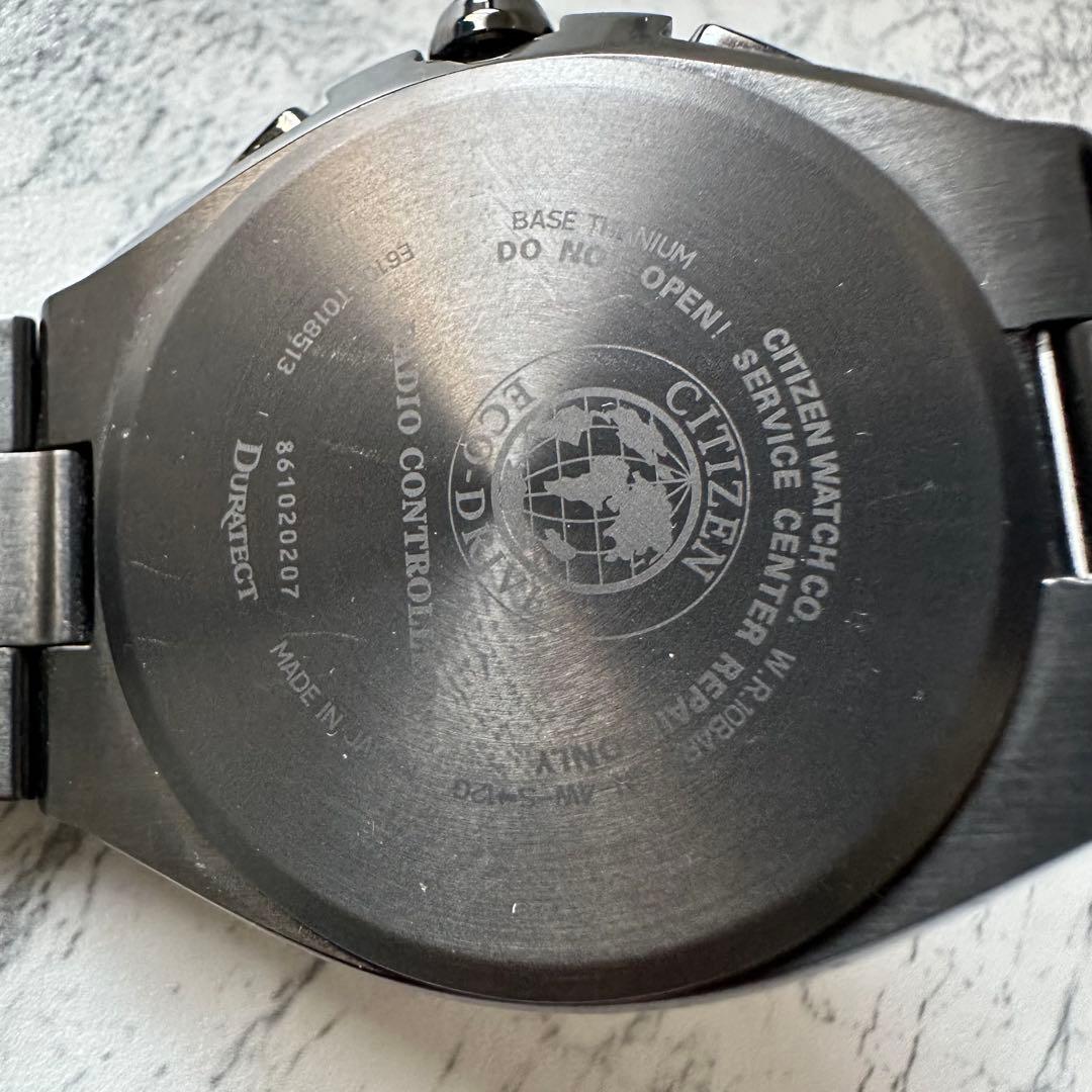 美品 CITIZEN AT3014-54E ブラックチタン ATTESA