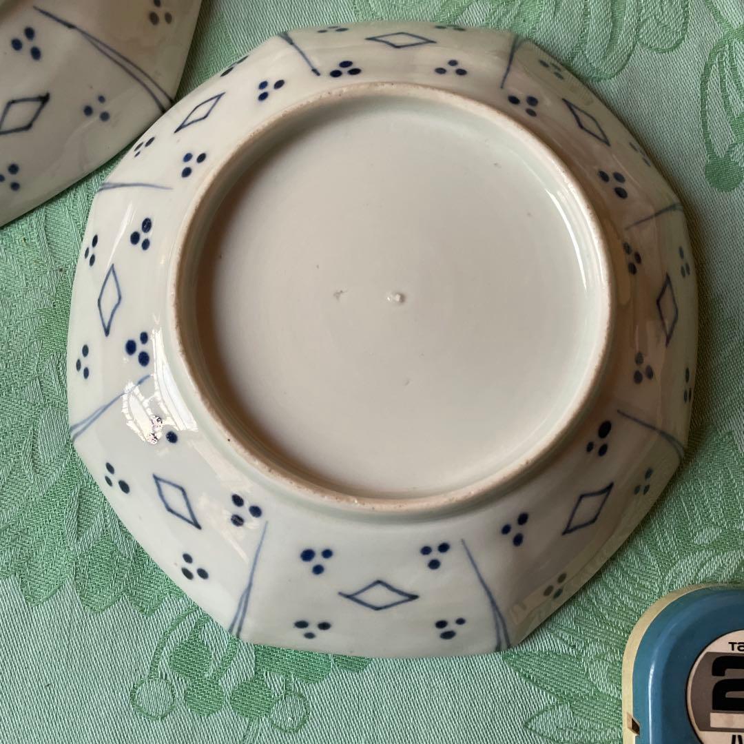 古伊万里　染付　霊獣　格子模様　中皿　2客