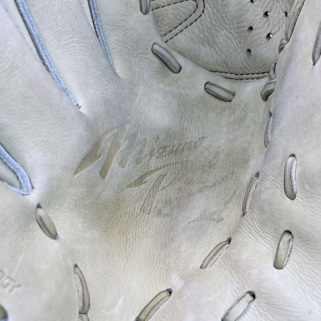 Mizuno Pro 軟式グローブ 22モデル投手用 クリーム色 収納袋付き　左