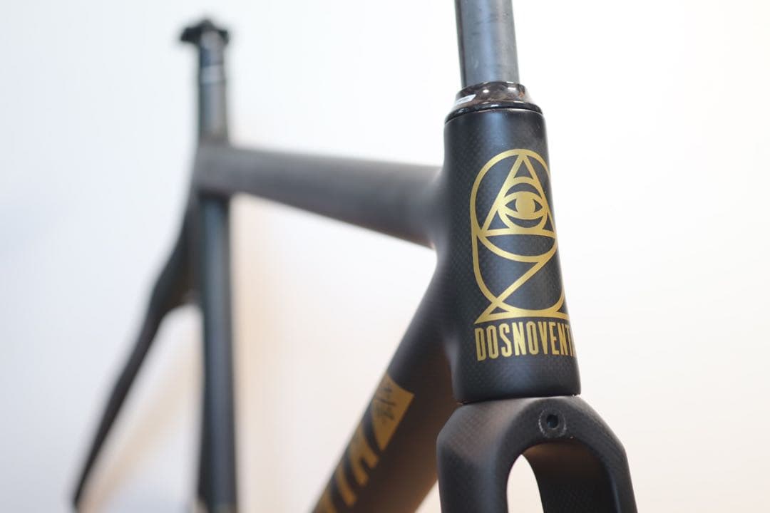 DOSNOVENTA TOKYO ドスノヴェンタ ピスト フレーム ブルーラグ