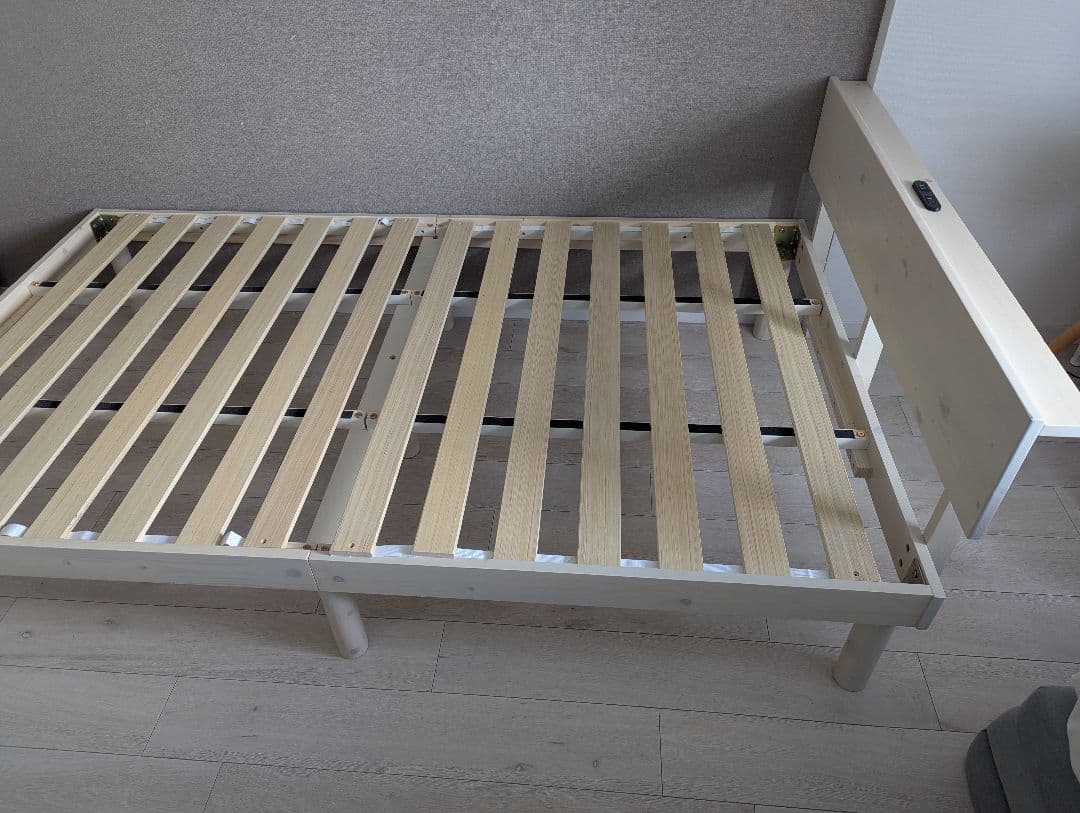 セミダブルベッドフレーム 天然木