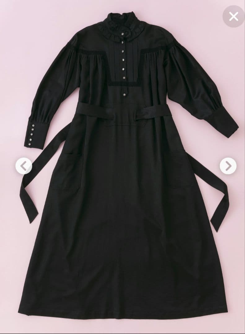 overlace オーバーレース　ワンピース　フリル付き襟のブラックロングドレス