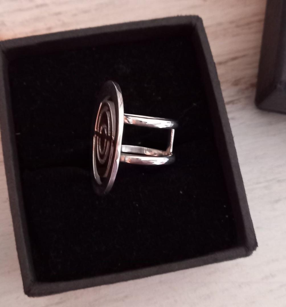 ジュピター（木星）をイメージして作られた指輪