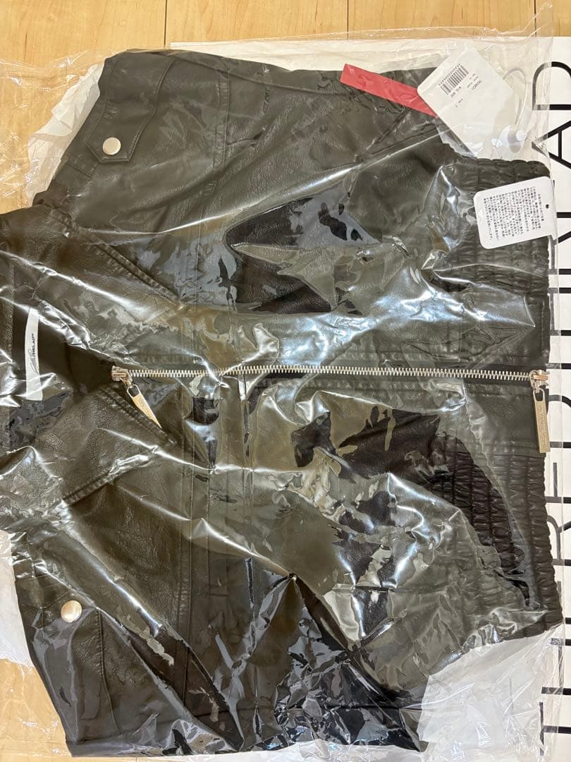 theredthread fake leather jacketブラック