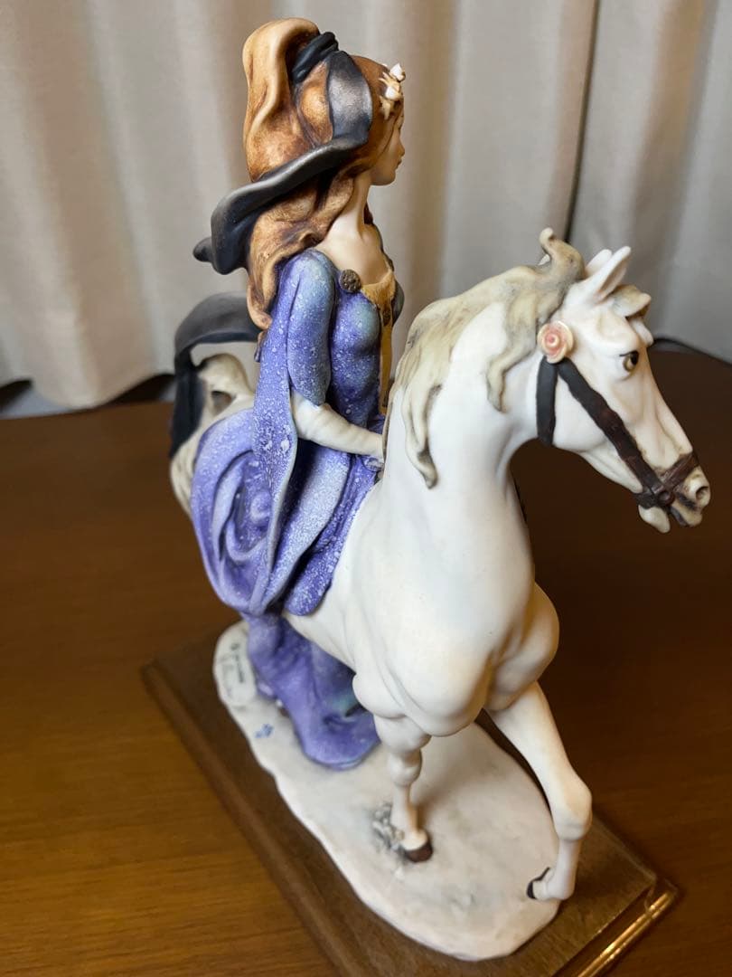 ジョゼッペ アルマーニ フローレンス社 置物 馬 女性