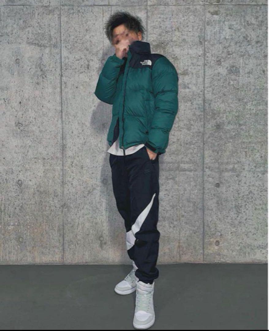 ☆新品タグ付☆ S NIKE ビッグスウッシュ ウーブンパンツ　ブラック　黒