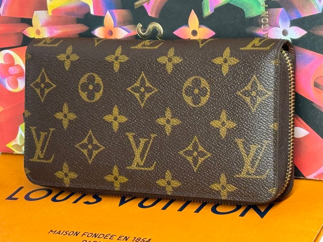 極美品！LOUIS VUITTONルイヴィトン　ジッピーウォレット長財布