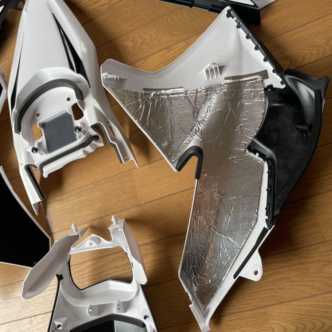 WR250R/X ワイズギア外装セット【新品未使用】