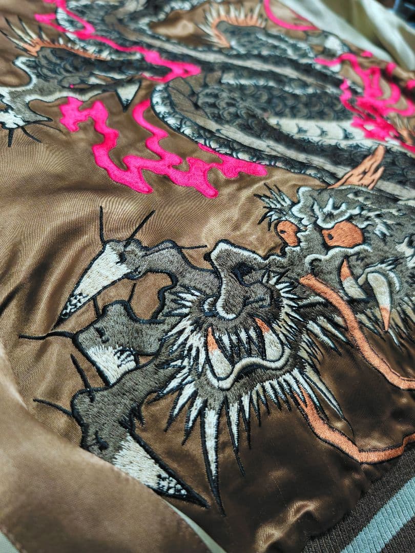 百花繚乱 美品 日本 限定 スカジャン 大龍刺繍 vintage 2面使う