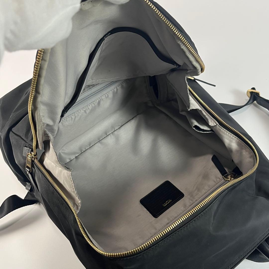 TUMI リュック　VOYAGEUR カーソン　ナイロン　ブラック