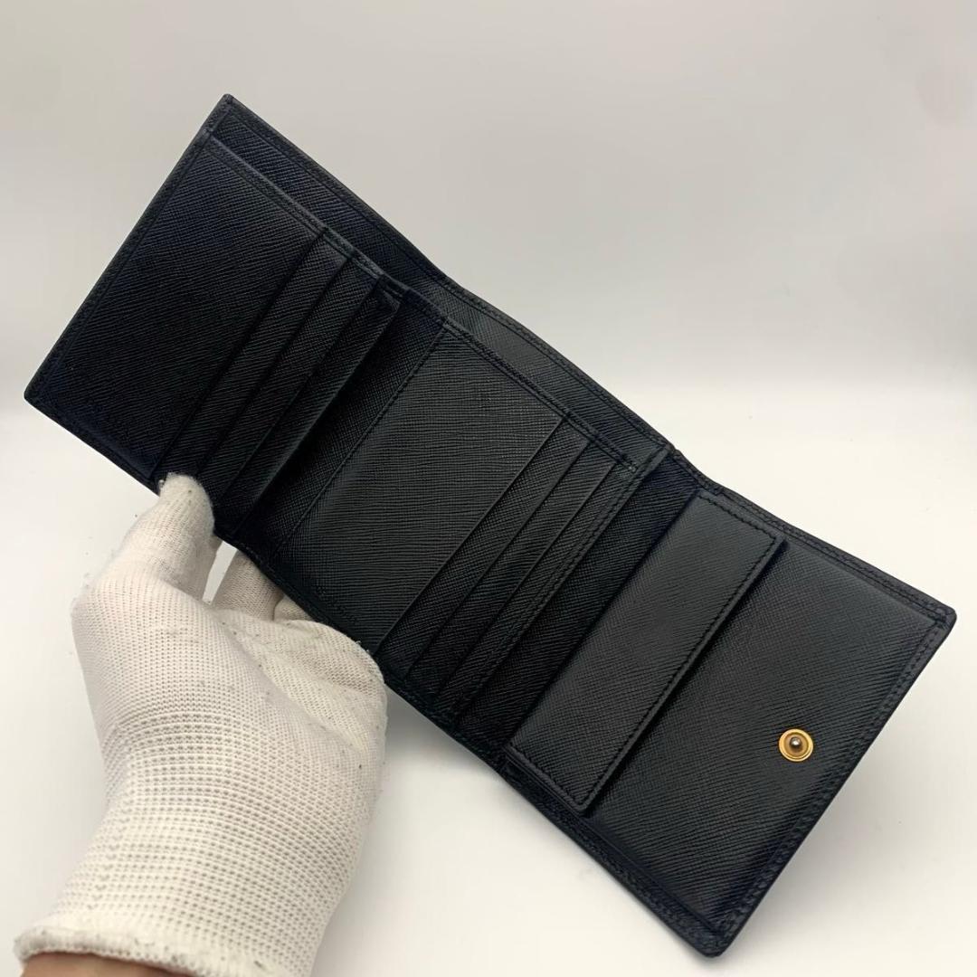 鑑定済み プラダ 財布 三つ折り サフィアーノ 三角プレート コンパクト 黒