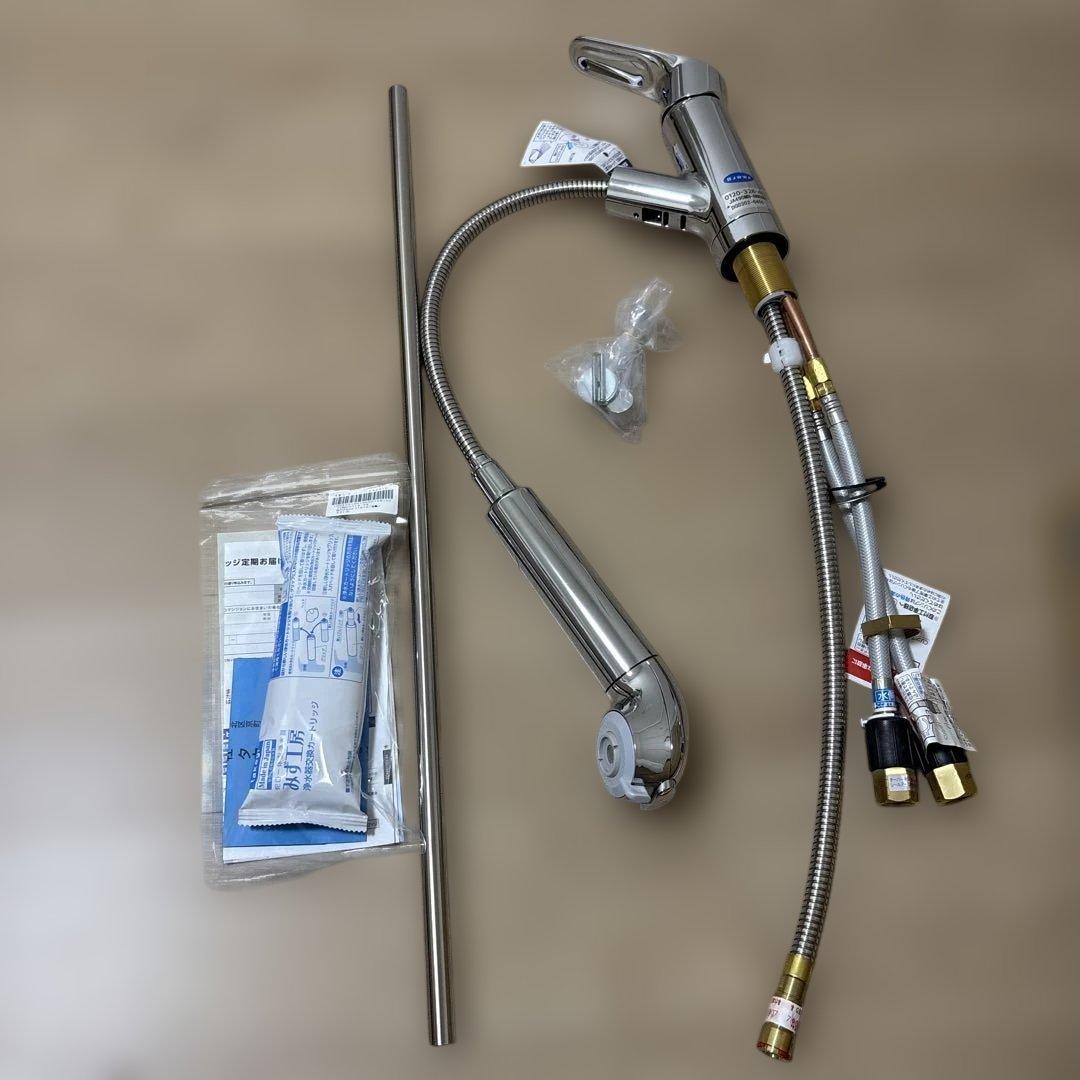 『期間限定値下げ‼︎』　タカギ　蛇口一体型浄水器（カートリッジ付き）