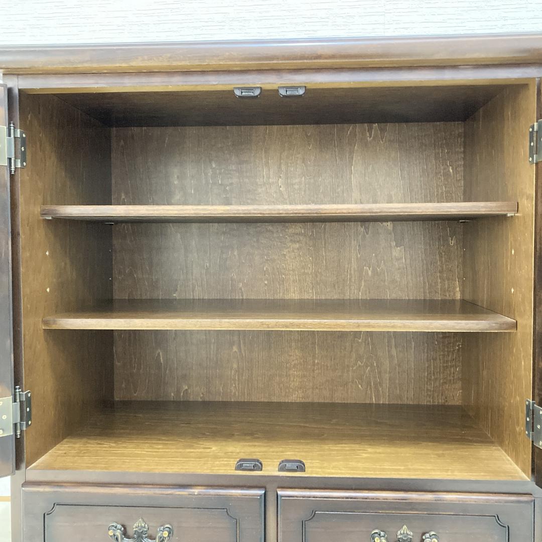 【カリモク】コロニアル サイドボード リビングボード　キャビネット