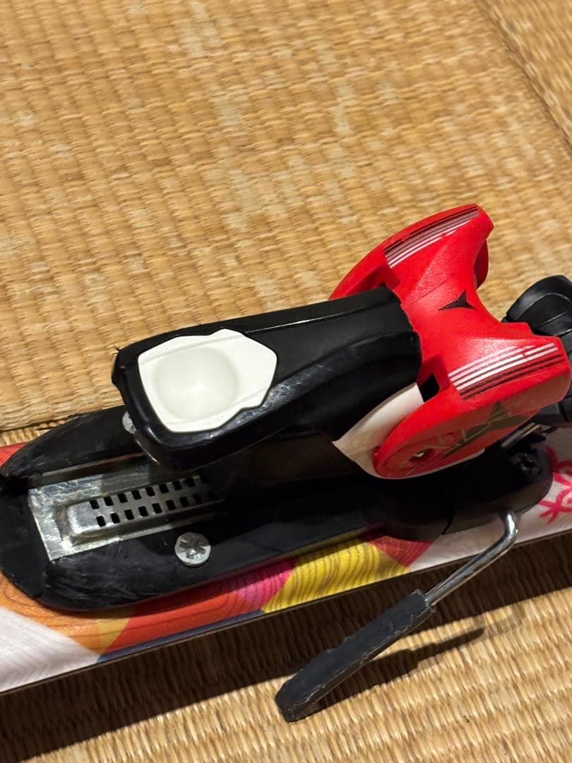 atomic スキー板130cm 女の子 ジュニア用 カービング