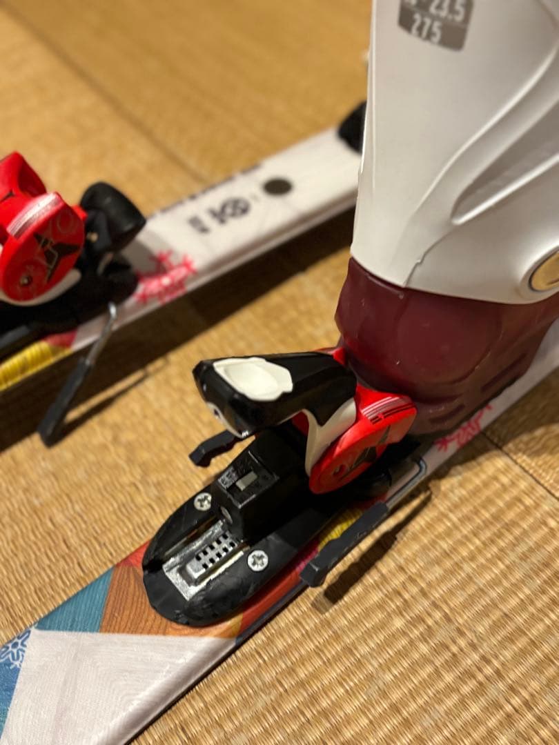 atomic スキー板130cm 女の子 ジュニア用 カービング