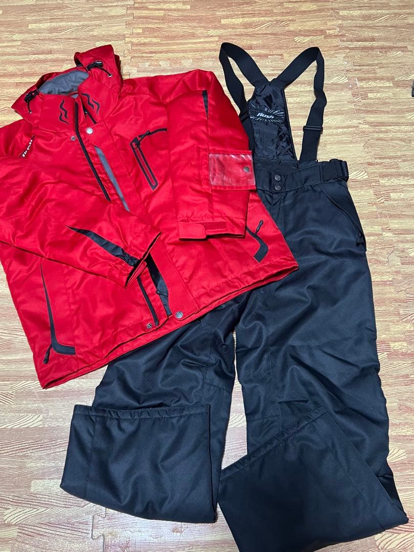 オンヨネ　ラッシュエアー　スノーパンツ　Sサイズ　スキーウェア　スノボ　グレー