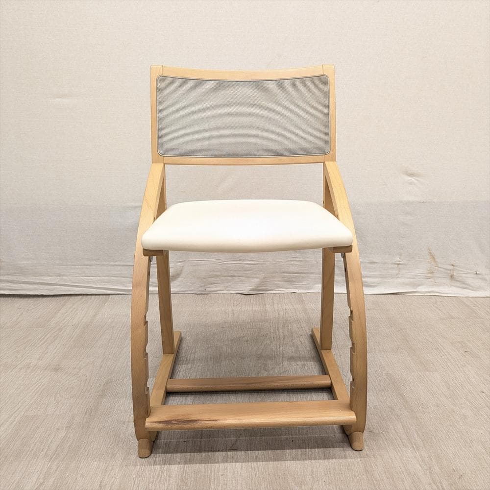 カリモク　クレシェ　デスクチェア　学習椅子　イス　椅子　チェア　キッズチェア