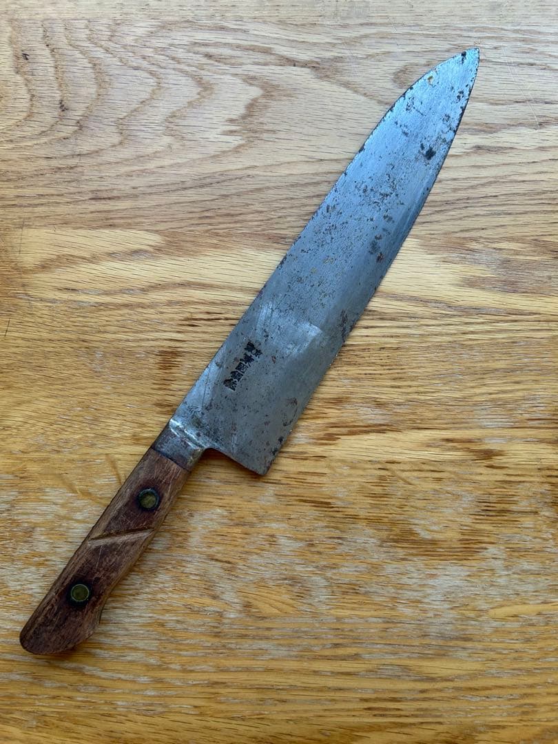 包丁　東京　東國鋼作　刃渡り約24cm ずっしりとした厚い刀身