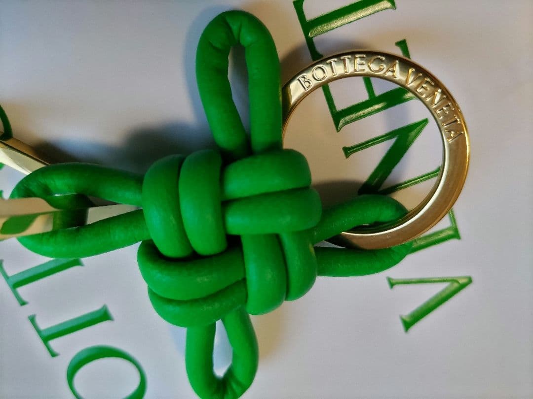 ボッテガヴェネタ　新品　BOTTEGA VENETA キーホルダー