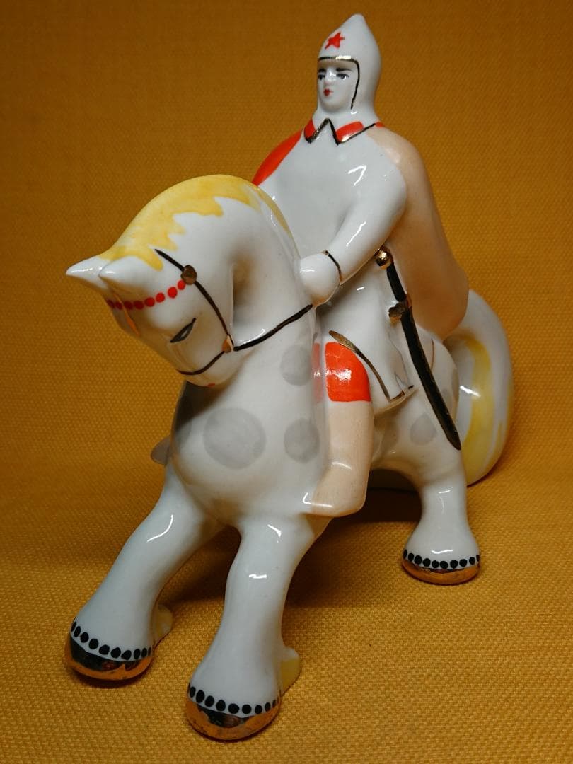 【美品】ウマ　馬　陶器　オブジェ　置物　インテリア　工芸品　美術品　A3410