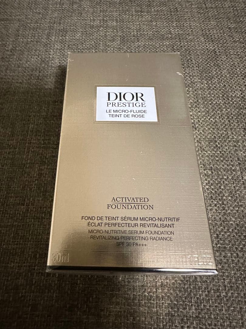 ディオール プレステージ ル マイクロフルイド タン 美容液ファンデーション