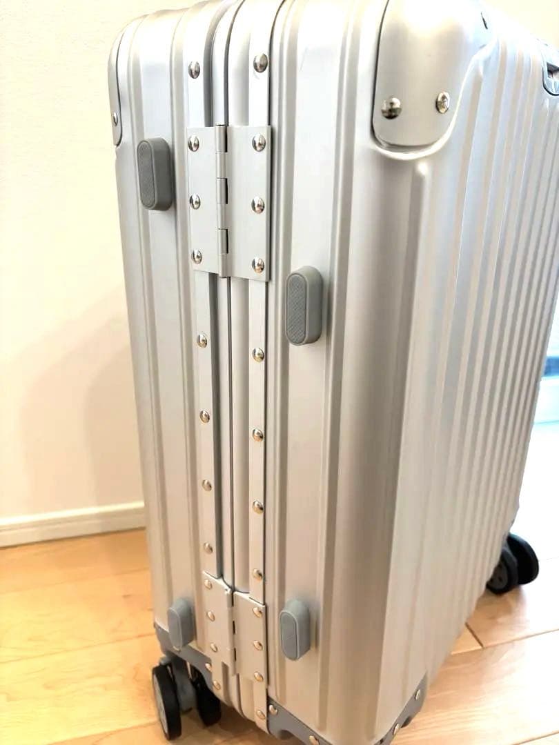 ラスト1点【lanbao】スーツケースアルミTSAロックSサイズ45Lシルバー