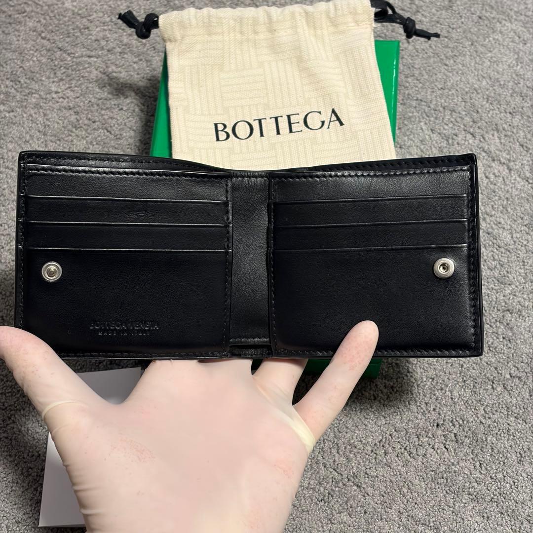 ボッテガ ヴェネタ　bottega veneta カセット 二つ折りウォレット