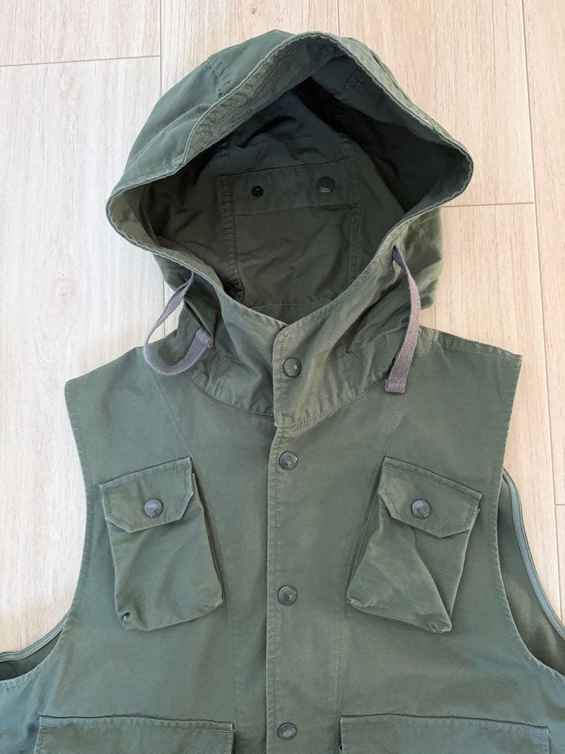 エンジニアードガーメンツ　フィールドベスト　コットンリップ　レイジ