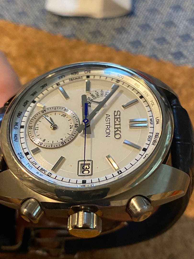 コウジ　SEIKO ASTRON 電波時計 ソーラー