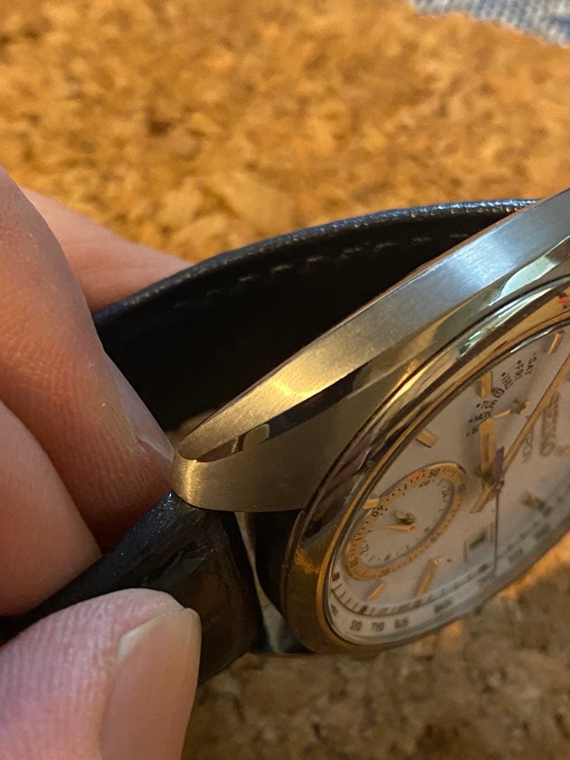 コウジ　SEIKO ASTRON 電波時計 ソーラー