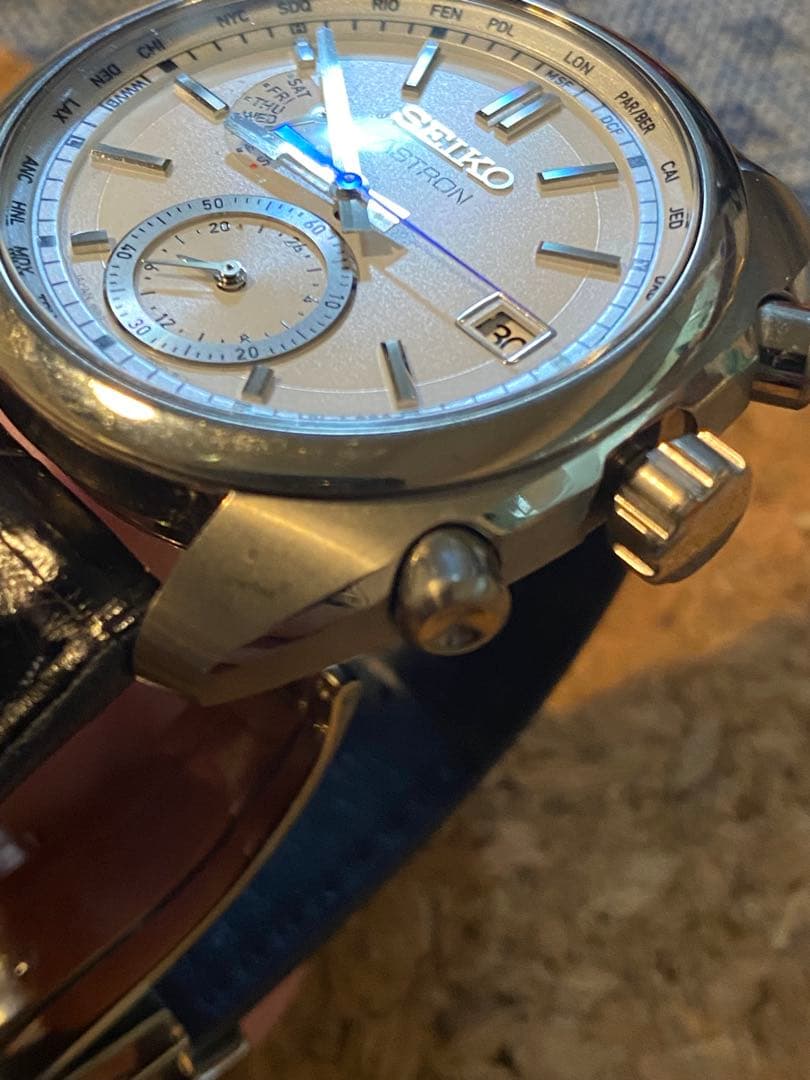 コウジ　SEIKO ASTRON 電波時計 ソーラー