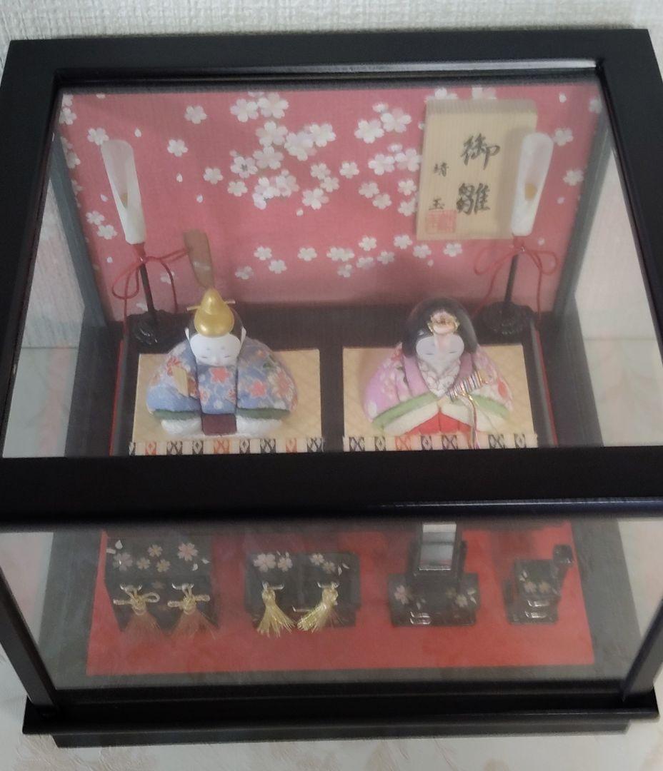 コンパクト 雛人形　 木目込み 親王飾り　 雛道具　 桜 の花びら ケース 入り