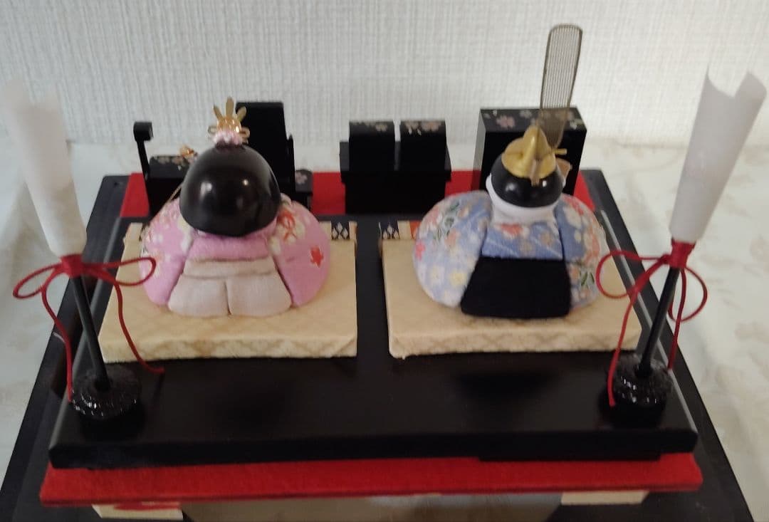 コンパクト 雛人形　 木目込み 親王飾り　 雛道具　 桜 の花びら ケース 入り