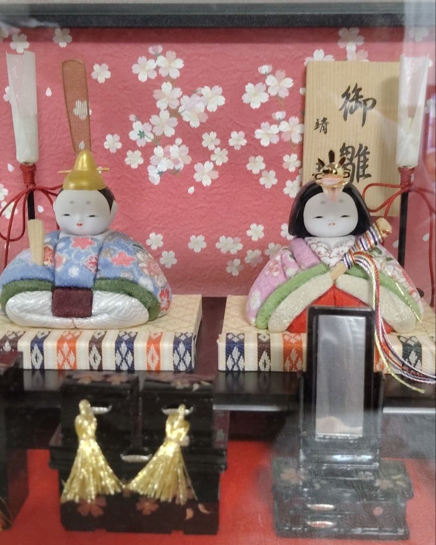 コンパクト 雛人形　 木目込み 親王飾り　 雛道具　 桜 の花びら ケース 入り