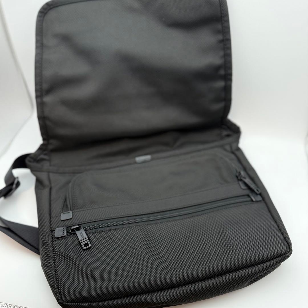 【美品】トゥミ／TUMI ショルダーバッグ メッセンジャーバック　ブラック