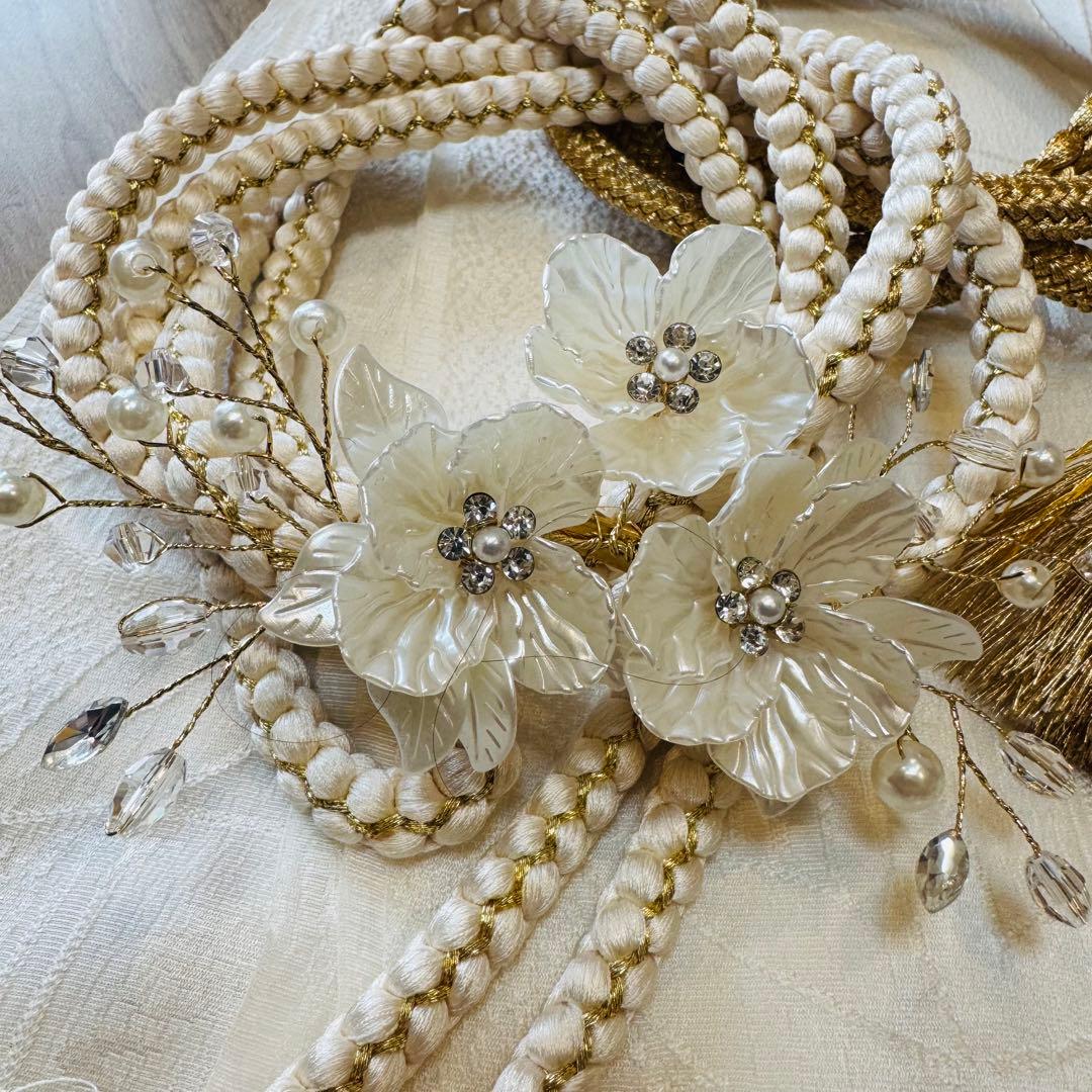 超美品　正絹　振袖用　帯揚げ　帯締め　帯飾り　4点セット　金　ホワイト　パール