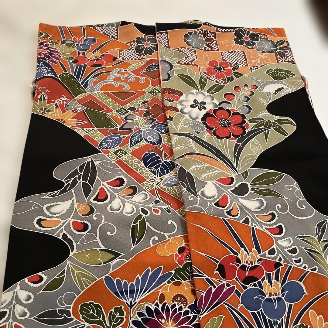 黒地　正絹紅型　振袖