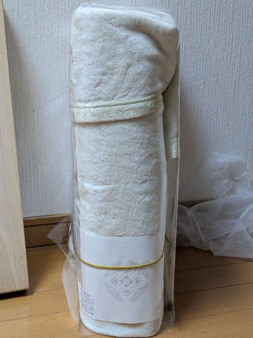 未使用 木箱入 絹謹製 匠のしるく シルク混綿毛布 2枚入り