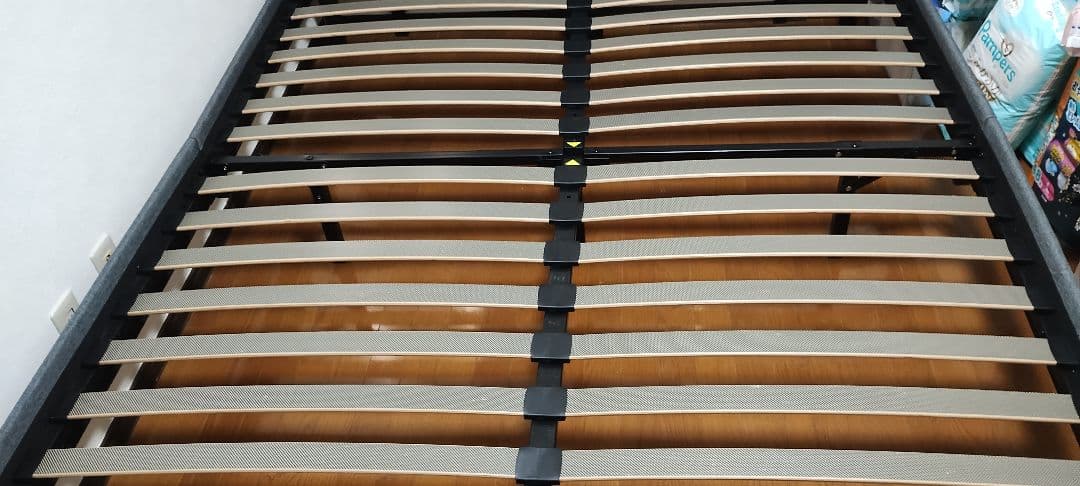 エマ　グレー クイーン　ベッド　フレーム ポケット付き　エマスリープ　emma